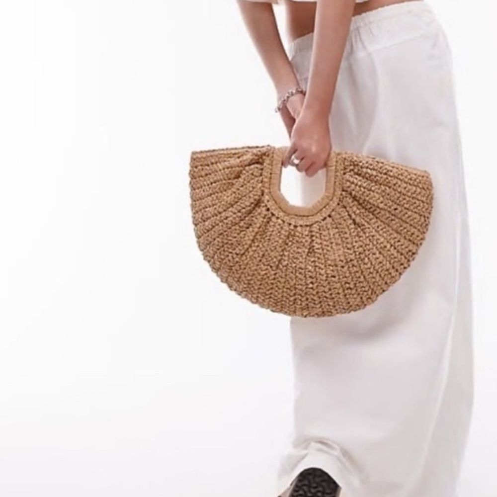 NWOT RAMLA Half Moon Clutch, Woven Raffia Beach, Boat Summer Bag